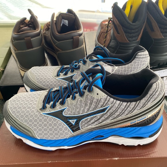 mizuno wave paradox 2 mens